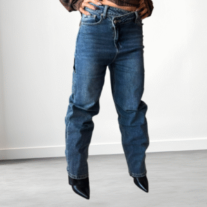 Women's Classic Straight-Leg Denim Jeans