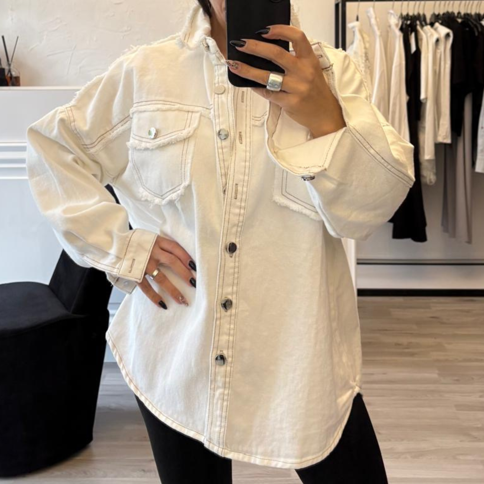 Classic White Denim Jacket - immagine 4